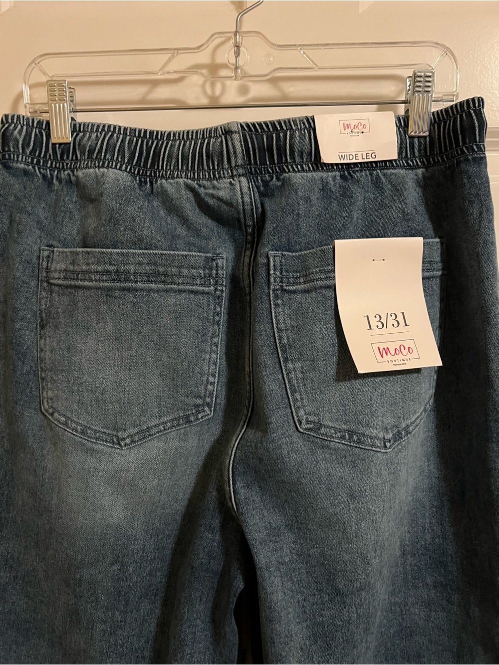 NWT MoCo wide leg jeans. Size 13/31 - Picture 5 of 9
